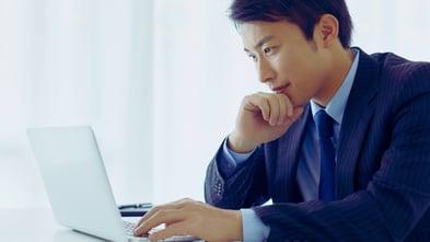 In-Person vs. Online Coach Training: Which is Right for You?