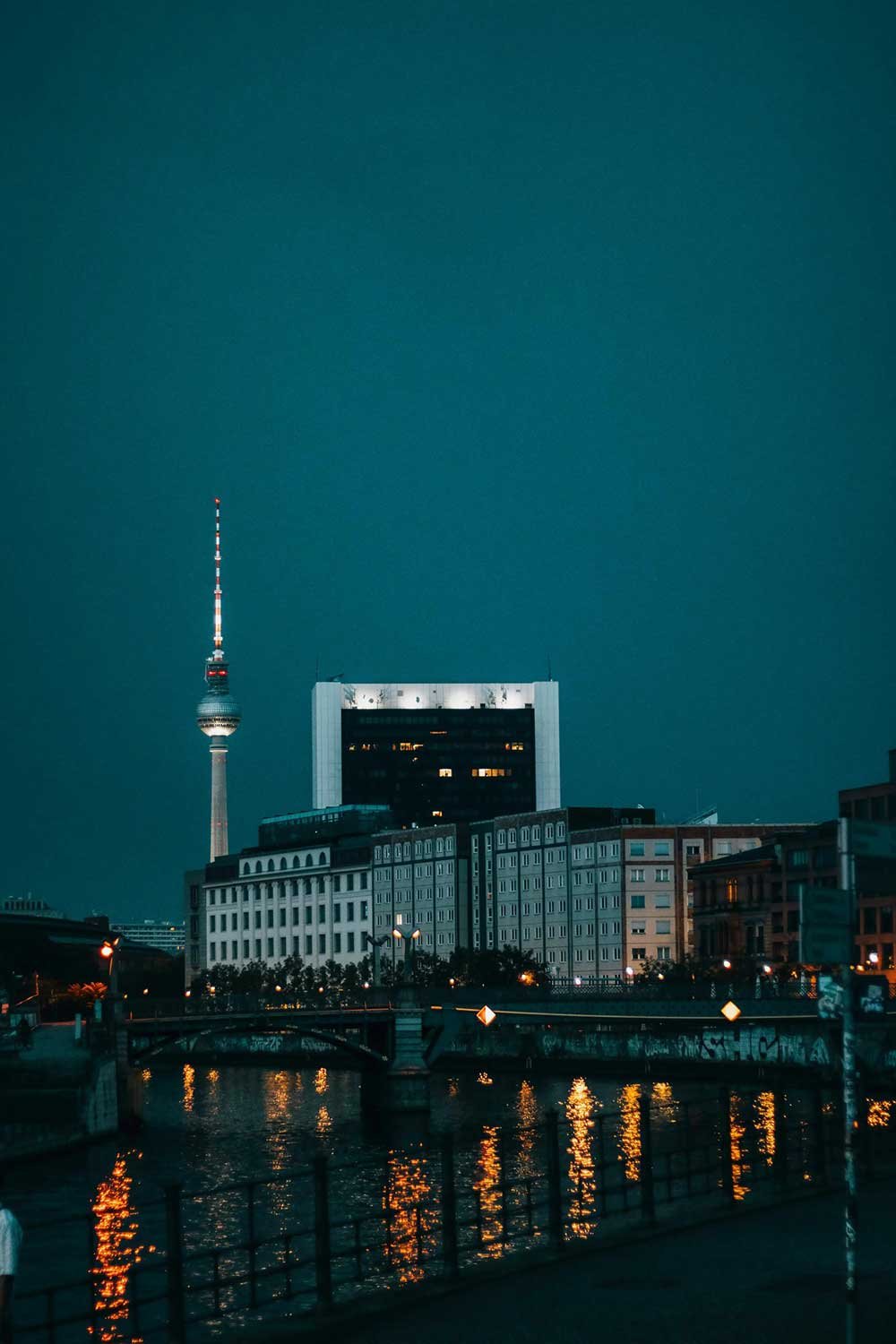 pexels-leventsimsek-13009490-1